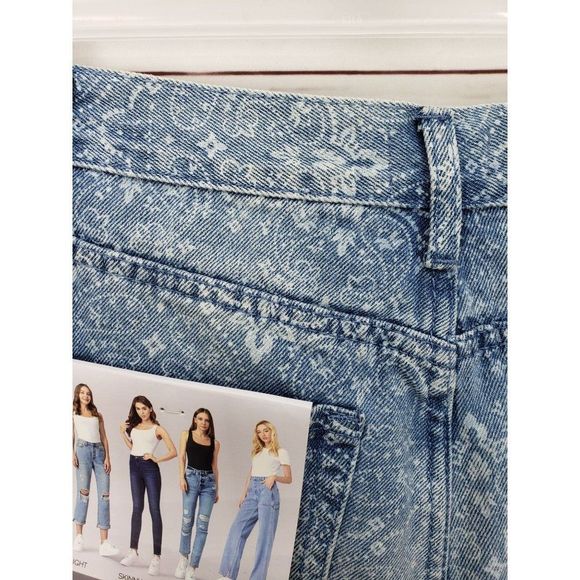 Simple Society Super High Rise Straight Leg Paisley Pattern Jeans Junior's 7 - Picture 5 of 12